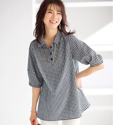 BELLUNA（ベルーナ）の「サッカー素材バックフレアーブラウス（ブラウス）」