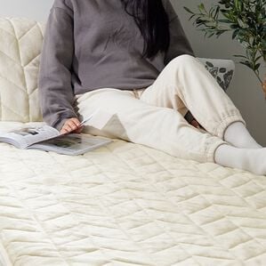 iellio（イエリオ）の「あったかフランネル敷きパッド＜敷パッド・枕パッド・吸湿発熱・抗菌防臭＞（敷パッド）」｜アイボリー