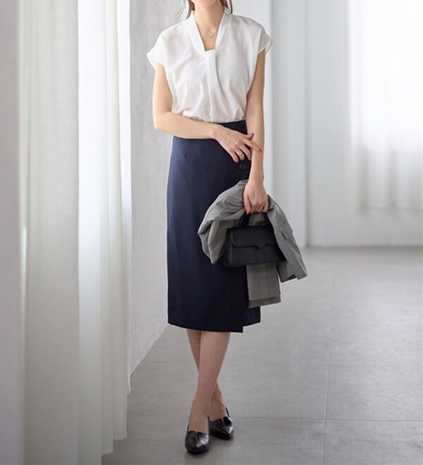 GeeRA（ジーラ）の「【２点】単品使いもできる！ベーシックブラウス＆スカートセットアップ（スカートスーツ）」｜詳細画像