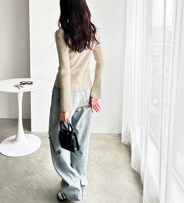 GeeRA（ジーラ）の「ゴールドボタンポロ衿リブニットトップス（ニットカーディガン）」｜詳細画像