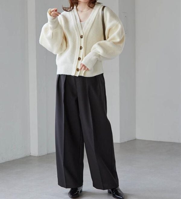 RANAN（ラナン）の「フロントレイヤードＶカーディガン（ニットカーディガン）」｜詳細画像