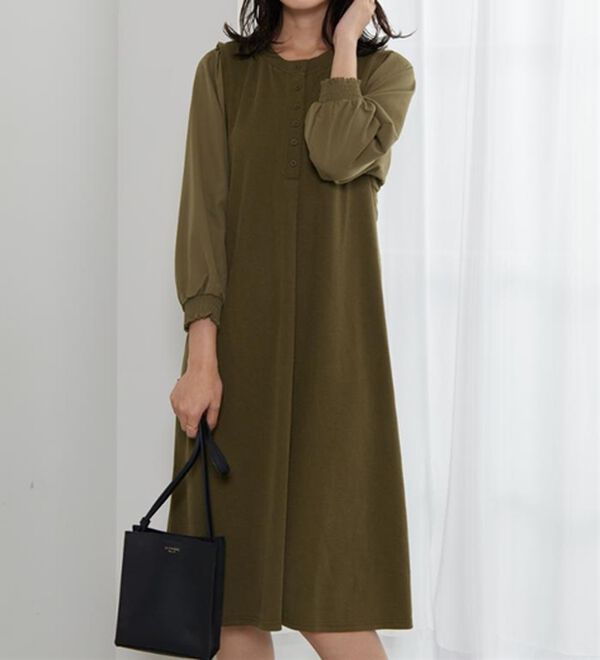 BELLUNA（ベルーナ）の「ヘンリーネック袖切替デザインワンピース（その他ワンピース）」｜カーキ系