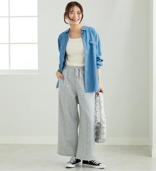 BELLUNA（ベルーナ）の「デニム素材ポケット付ゆったりシャツ（チュニック）」｜詳細画像