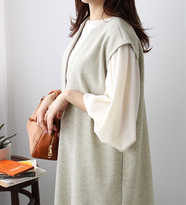 GeeRA（ジーラ）の「Ｖネックオーバーサイズジャンパースカート（ジャンパースカート）」｜詳細画像