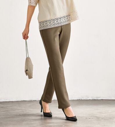 BELLUNA（ベルーナ）の「なめらかボンディング美脚ストレートパンツ（フルレングスパンツ）」