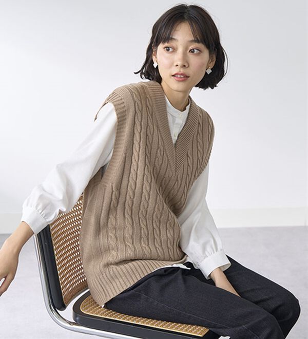 BELLUNA（ベルーナ）の「ニットベストアンサンブル（ベスト）」｜詳細画像