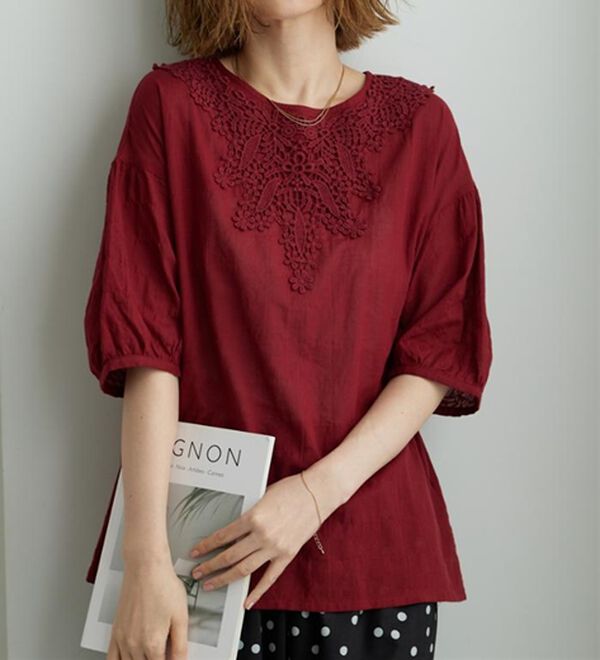 BELLUNA（ベルーナ）の「華やかモチーフレースデザインブラウス（ブラウス）」｜詳細画像