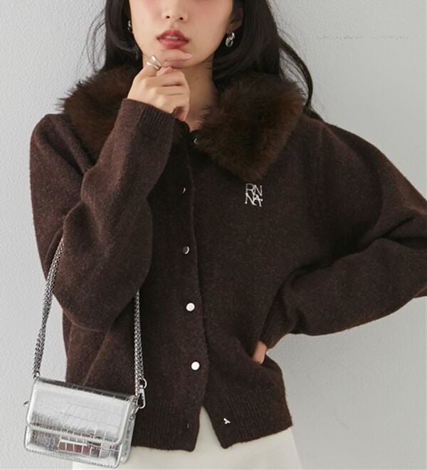 RANAN（ラナン）の「ヤクライクファー衿カーデ（ニットカーディガン）」｜詳細画像