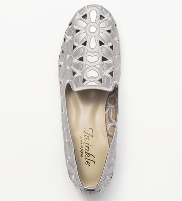 ルフラン（ルフラン）の「フワラーカッティングオペラシューズ（フラットシューズ）」｜詳細画像