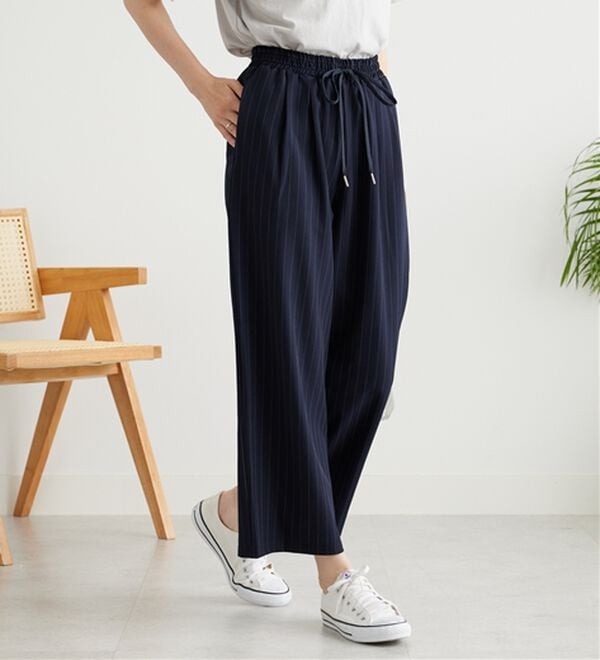 BELLUNA（ベルーナ）の「【嬉しい機能付き！】とろみ素材ドロスト使いワイドパンツ（ワイドパンツ・ガウチョ）」｜詳細画像