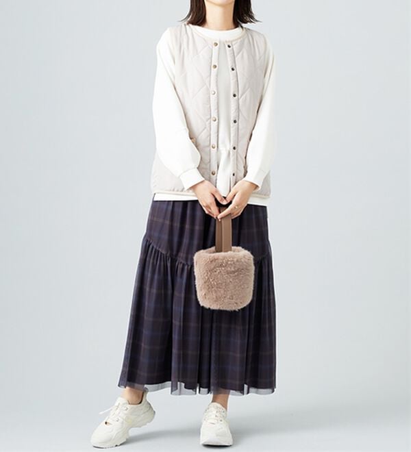 BELLUNA（ベルーナ）の「【洗える！】裏ファー素材中わたキルトベスト（ベスト）」｜詳細画像