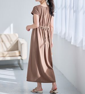 RANAN（ラナン）の「上品見えバックギャザーワンピース（その他ワンピース）」｜モカ