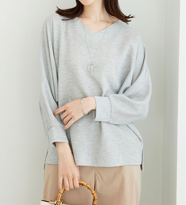 BELLUNA（ベルーナ）の「【2点セット】ネックレス付ラメ調ドルマンプルオーバー（カットソー）」｜詳細画像