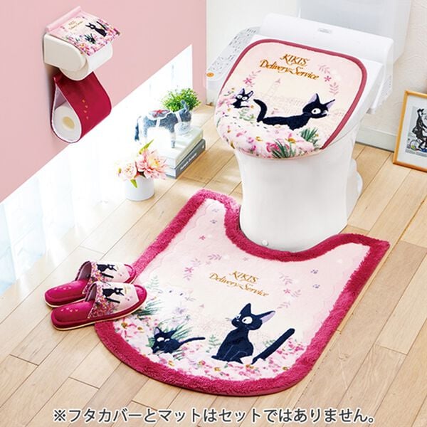 「トトロとジジ　トイレマットシリーズ（トイレマット）」｜ジジ(たそがれ)