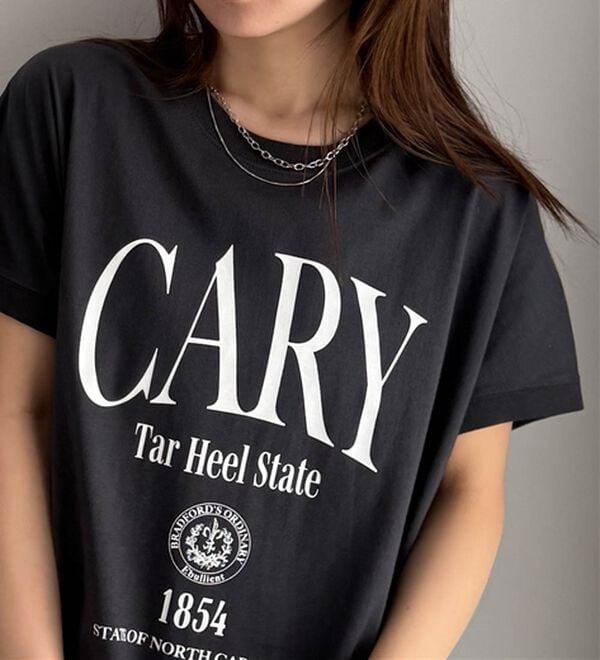 RANAN（ラナン）の「【汗シミ防止】カレッジロゴプリントT（Tシャツ）」｜詳細画像