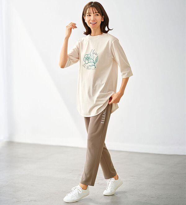 BELLUNA（ベルーナ）の「＜ＥＬＬＥ　Ａｃｔｉｖｅ＞多機能ロゴプリントチュニック（チュニック）」｜詳細画像