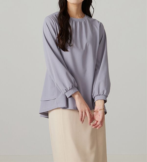 BELLUNA（ベルーナ）の「【再入荷】ボリューム袖美人顔バックフレアーＴブラウス（ブラウス）」｜詳細画像