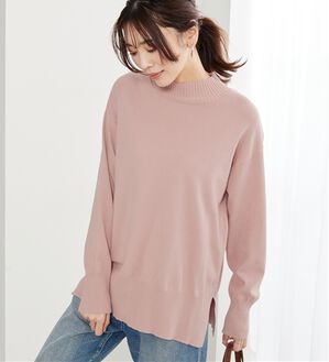 BELLUNA（ベルーナ）の「【新色追加】もちもち素材ハイネックニットプルオーバー（ニット・セーター）」｜ピンク