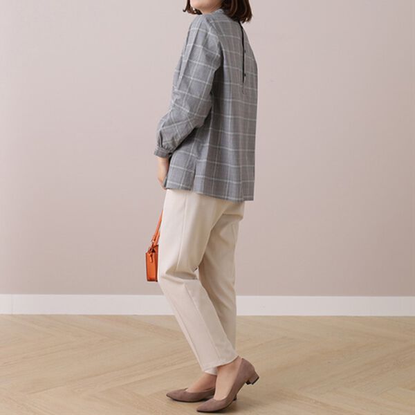 BELLUNA（ベルーナ）の「袖切替デザインハイネックブラウス（ブラウス）」｜詳細画像