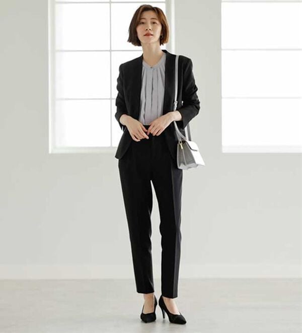 GeeRA（ジーラ）の「【2点セット】選べるボトム！洗えて型くずれしないノーカラージャケットパンツスーツセット（パンツスーツ）」｜詳細画像