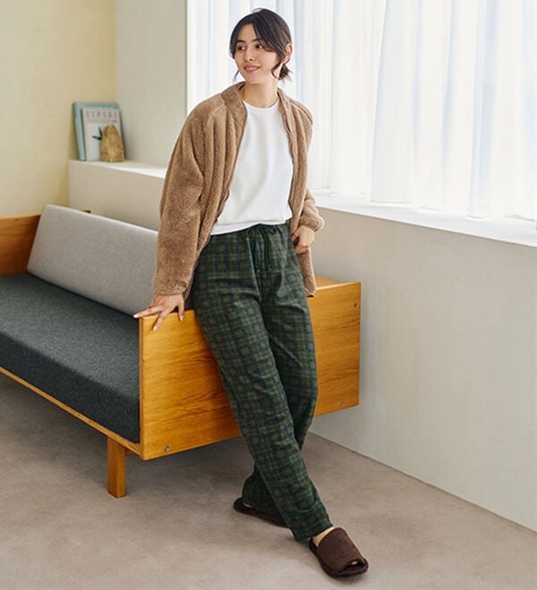 LAVIENNE（ラヴィエンヌ）の「肌側綿１００％あったかフリースボトム（その他パンツ）」｜詳細画像