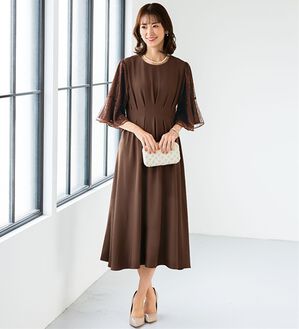 BELLUNA（ベルーナ）の「袖レースフォーマルワンピース（その他ワンピース）」｜ブラウン