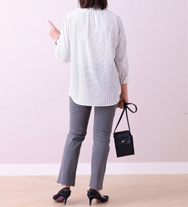 BELLUNA（ベルーナ）の「ボウタイデザインプリントブラウス（ブラウス）」｜詳細画像