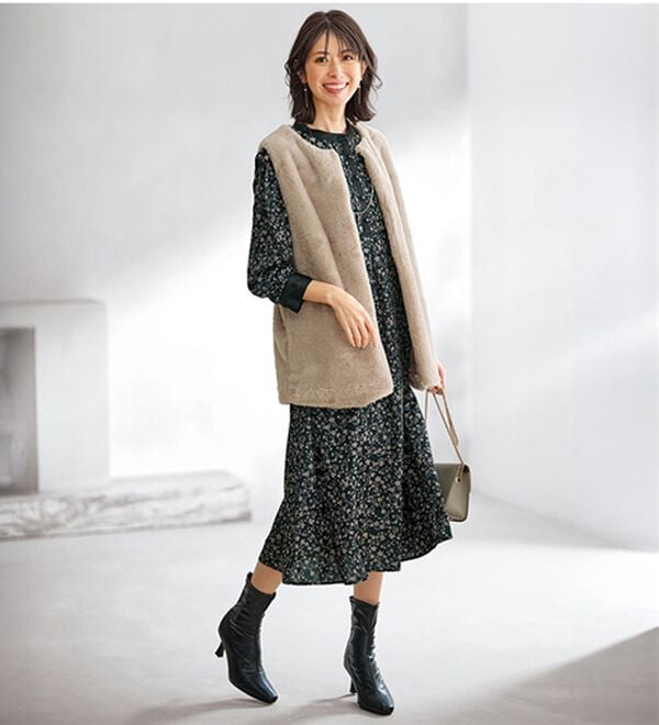 BELLUNA（ベルーナ）の「ビンテージ柄ピンタック使いワンピース（その他ワンピース）」｜詳細画像