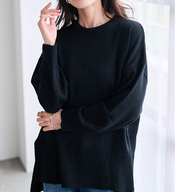 RANAN（ラナン）の「ワイドリブ使いカラーニットチュニック（ニット・セーター）」｜ブラック（クルーネック）