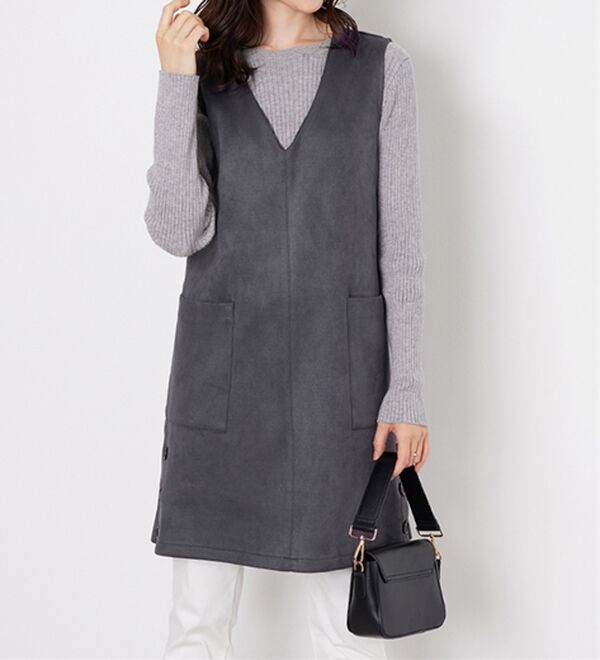 BELLUNA（ベルーナ）の「スエード調サイドボタンジャンパードレス（ジャンパースカート）」｜詳細画像