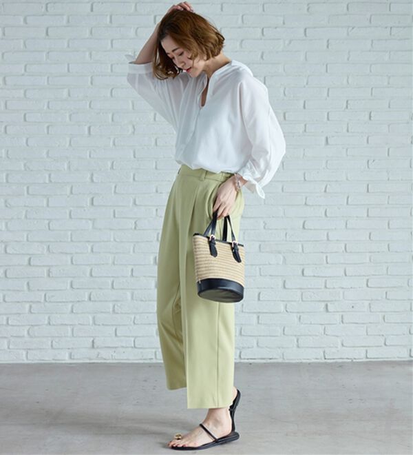 BELLUNA（ベルーナ）の「【吸水速乾】イージーケア！袖リボンシャツチュニック（チュニック）」｜詳細画像