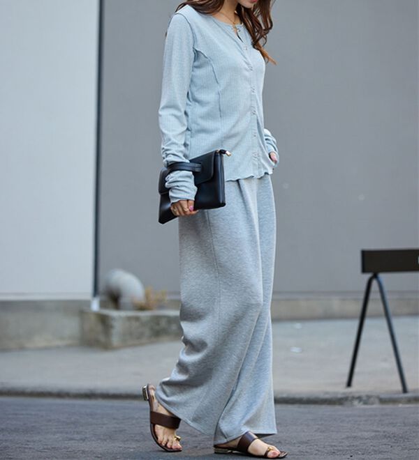 Viola e Viola（ヴィオラ エ ヴィオラ）の「針抜きシアードットボタンカーデ（その他カーディガン）」｜詳細画像