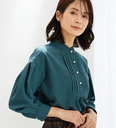 BELLUNA（ベルーナ）の「フリル衿パールボタン使いブラウス（ブラウス）」