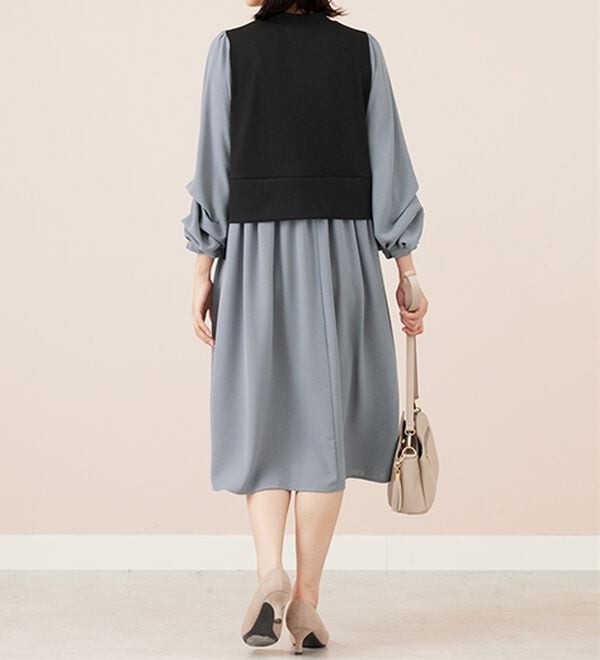 BELLUNA（ベルーナ）の「袖タックデザイン異素材切替ワンピース（その他ワンピース）」｜詳細画像