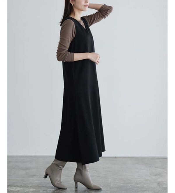 Pierrot（ピエロ）の「【選べる３ネック】華奢見えテレコリブカットソー（カットソー）」｜詳細画像