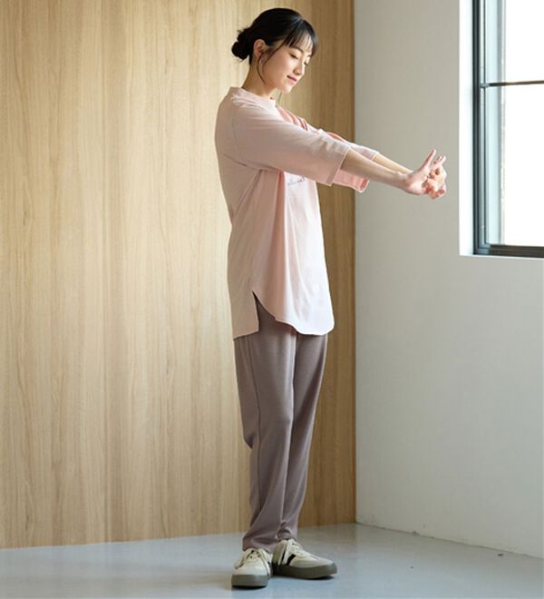 BELLUNA（ベルーナ）の「＜ＥＬＬＥ　Ａｃｔｉｖｅ＞多機能ロゴプリントチュニック（チュニック）」｜詳細画像