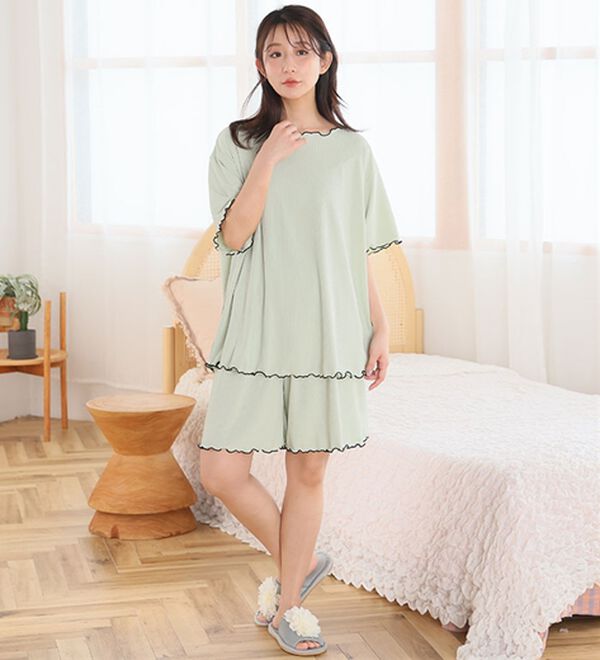 A HAPPY MARILYN（アハッピーマリリン）の「【Ｌ～８Ｌ】タイプが選べる！さらっとろルームウェアセット（パジャマ・ルームウェア）」｜詳細画像