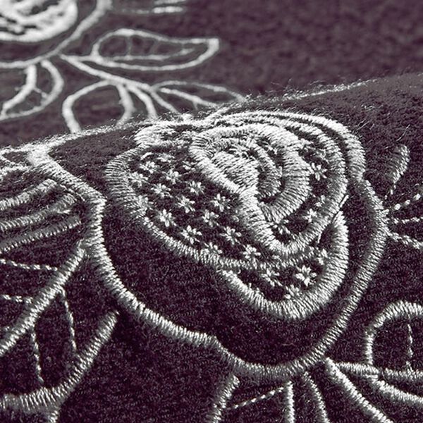 BELLUNA（ベルーナ）の「配色刺しゅう使いチュニックアンサンブル（チュニック）」｜詳細画像