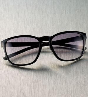 「シーンで選ぶ！ブランドファッショングラス（メンズスポーツ用品）」｜APスモーク