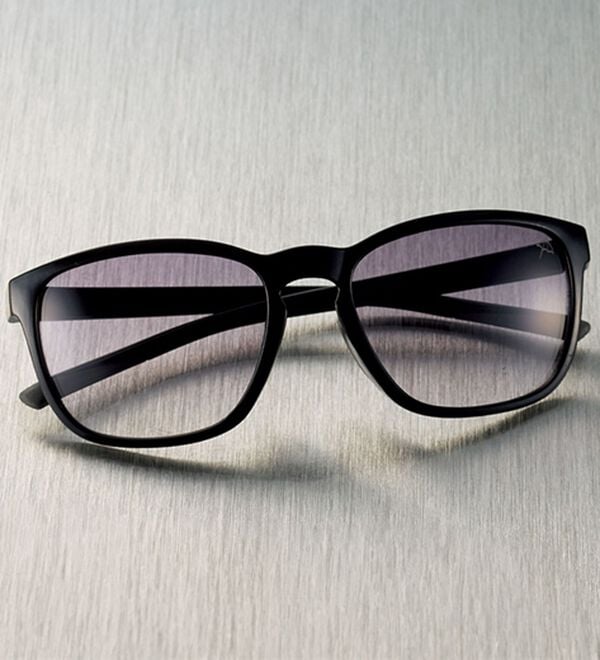 「シーンで選ぶ！ブランドファッショングラス（メンズスポーツ用品）」｜APスモーク