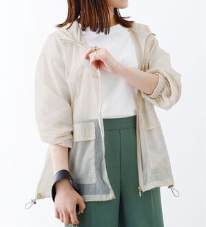 BELLUNA（ベルーナ）の「シアー素材フード付きブルゾンジャケット（ブルゾン）」｜詳細画像