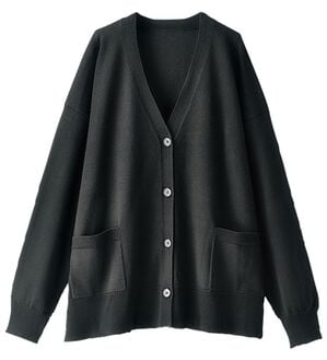 BELLUNA（ベルーナ）の「静電防止！ゆったりＶネックカーディガン（ニットカーディガン）」｜黒