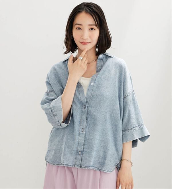 BELLUNA（ベルーナ）の「シアーデニム素材裾タックゆったりシャツ（シャツ）」｜詳細画像