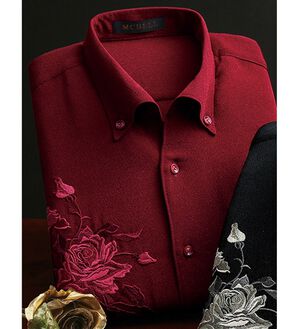 「日本製　バラ刺しゅうワンピース衿シャツ（メンズシャツ）」｜エンジ