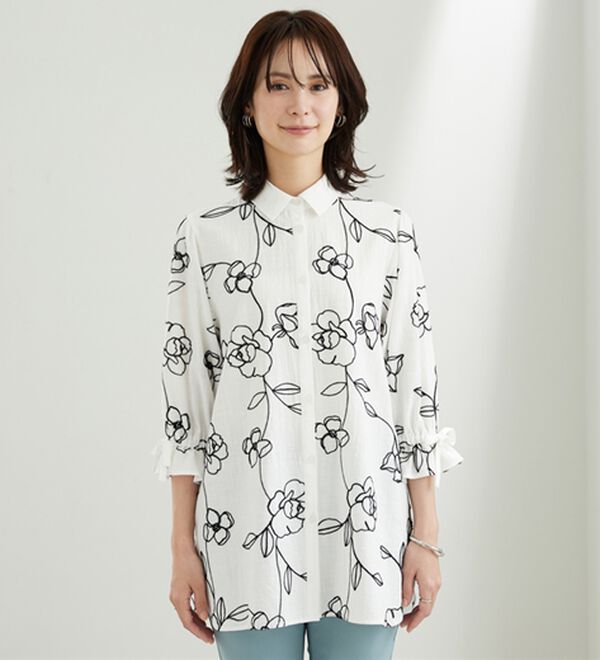 BELLUNA（ベルーナ）の「花柄刺しゅう袖リボンシャツチュニック（チュニック）」｜詳細画像