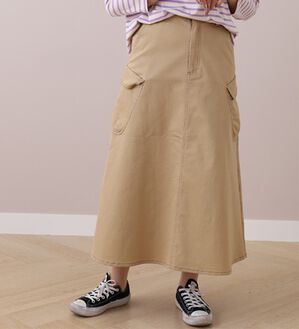 BELLUNA（ベルーナ）の「＜ｓｏｒａｆｕｋｕ＞ポケット使いフレアースカート（ロングスカート）」｜ベージュ