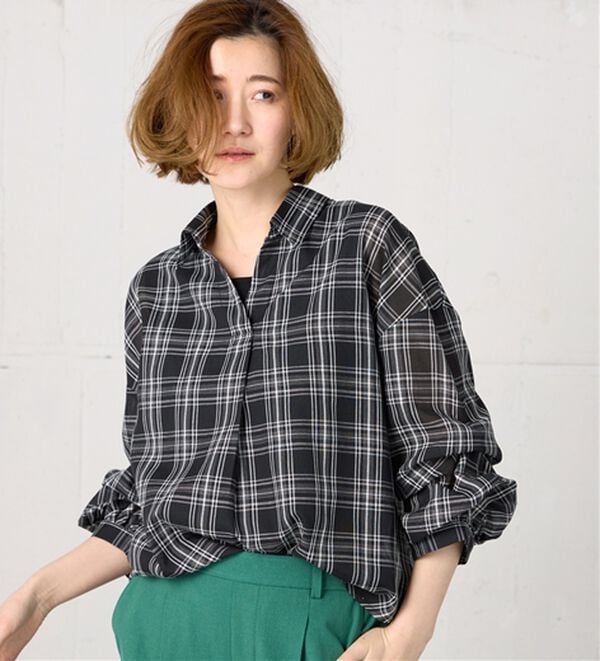 BELLUNA（ベルーナ）の「袖タックデザインスキッパーシャツ（シャツ）」｜詳細画像