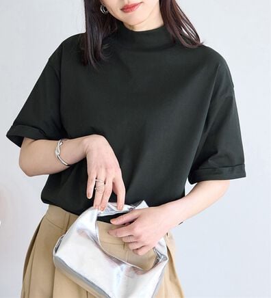 BELLUNA（ベルーナ）の「小顔見せ！ヒンヤリハイネックオーバーサイズＴシャツ（Tシャツ）」