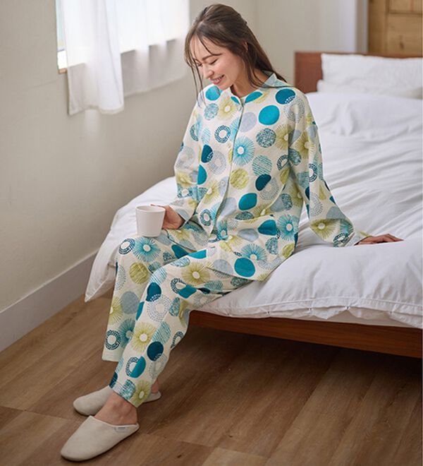 LAVIENNE（ラヴィエンヌ）の「綿入りキルトパジャマ（パジャマ・ルームウェア）」｜詳細画像