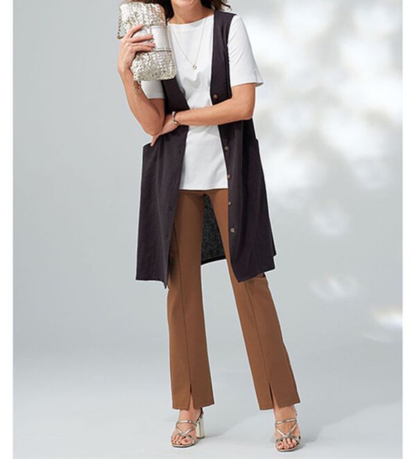 BELLUNA（ベルーナ）の「【日本製】綿混ポンチ素材スリット入り美脚パンツ（フルレングスパンツ）」｜詳細画像